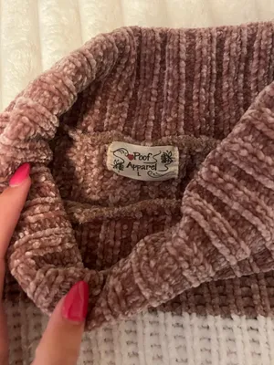Women’s Sweater Multiple Size L thumbnail 2