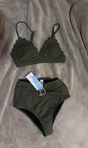 Cupshe Bikini Set thumbnail 1