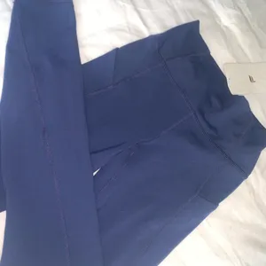 Fabletics XXS OASIS HIGH-WAISTED POCKET LEGGING NEW thumbnail 2