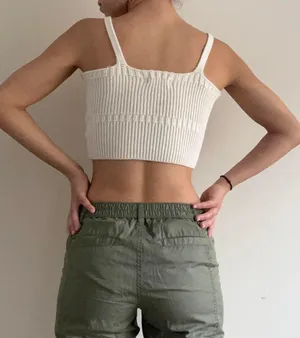 Vestique Off White Cropped Tank Top thumbnail 3