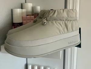 Lululemon Shoes thumbnail 1