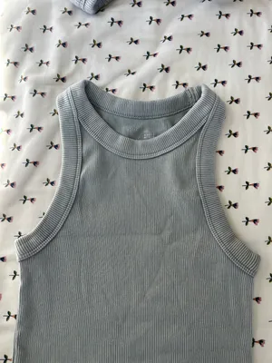 Aerie Tank thumbnail 2
