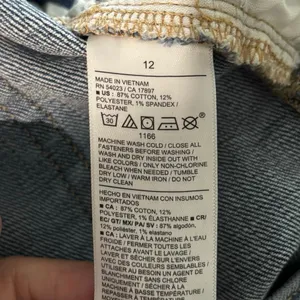 Old Navy Size 12 OG Loose Jeans High Rise Courtney Wash thumbnail 4