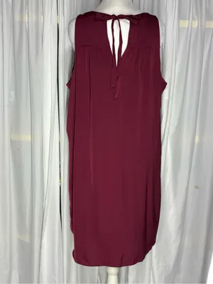 Old Navy Sleeveless V-Neck Bow-Back Shift Dress - Wine Size L thumbnail 3