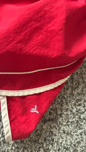 Old Navy Activewear Shorts thumbnail 4