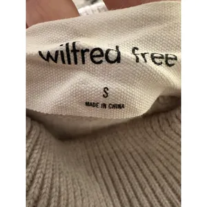 Aritzia Wilfred Free cropped sweater merino wool grey size small thumbnail 7