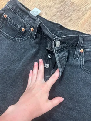 Black Levi’s 501 Jean Shorts Button Fly thumbnail 4