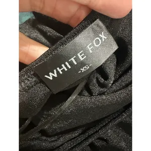 White Fox Youre The Reason Mini Dress Black Shimmer Strapless Bodycon‎ XS thumbnail 5