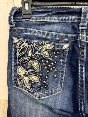 Miss Me Jeans Women’s 32 Bootcut Dark Wash Embellished Floral Rhinestone thumbnail 7