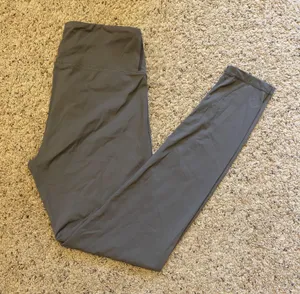 ‼️ High Waisted Leggings‼️ thumbnail 1