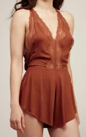 Free People cinnamon-colored romper with lace M thumbnail 1