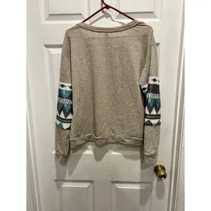 Entro Womens Sequin Aztec‎ Sleeve Sweatshirt Oatmeal Heather Geometric Top L thumbnail 5
