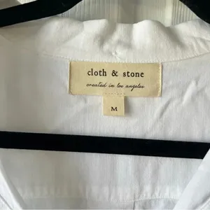 Tencel Anthropologie Cloth & Stone Button down Blouse Shirt Size Med thumbnail 4