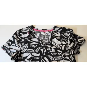 Koi Lite Scrub Top Womens M Black White Geometric V Neck Stretch 316PR thumbnail 10