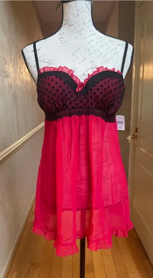 Linea Donatella Red Black Lace Babydoll Chemise Thong Set NWT Size S and M thumbnail 1