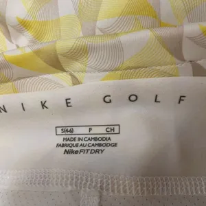 Nike Golf skort yellow and grey designer golf women's size 4 with a 16” waist thumbnail 2