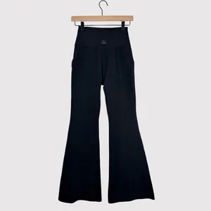 Beyond Yoga Womens Leggings Black Heather Rib All Day Flare Stretch Gym Medium thumbnail 4