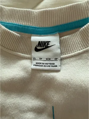 Nike Crewneck thumbnail 2