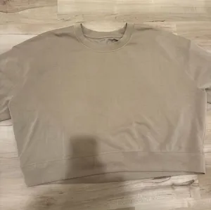 Lululemon Softstreme Crop thumbnail 1