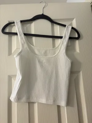 Hollister Tank thumbnail 2