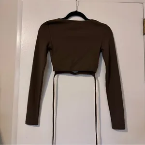 White Fox Cropped Long Sleeve Tie Metal Detail Top Womens XS Brown thumbnail 5