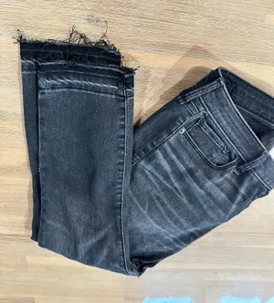 Madewell vintage Harper low-rise ankle size 4 short black wash jeans 27 thumbnail 1