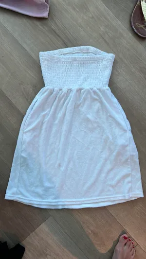 Mini white Amazon dress thumbnail 2