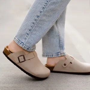 CUSHIONAIRE Hana Cork‎ Footbed Vegan Leather Clogs Size 9 Boho Hippie Casual thumbnail 1