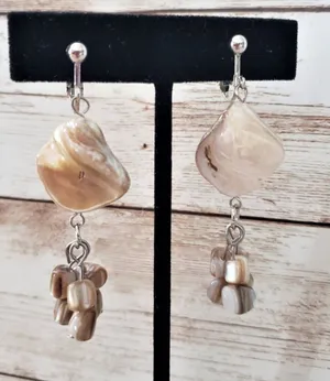 Vintage Clip On Earrings thumbnail 1