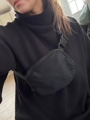 Lululemon Everywhere Belt Bag Black thumbnail 2