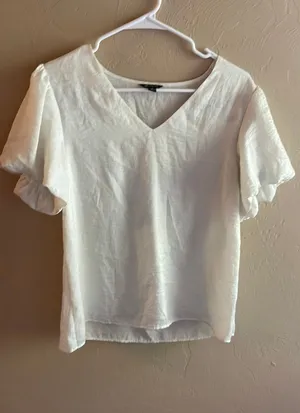 versona white top  thumbnail 1