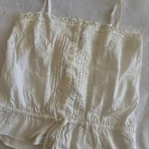 Brandy Melville Tianna Tank top thumbnail 2