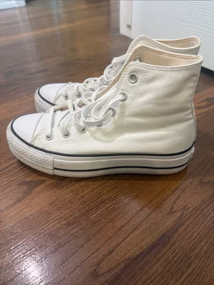 Converse High Top Sneakers in White thumbnail 2