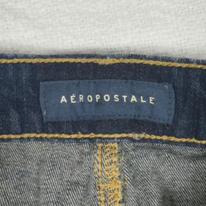 Aeropostale Shorts Woman Size 2 Midi Cuffed Denim‎ Blue Distressed thumbnail 4