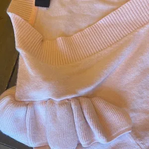 Truth by Republic pink ruffle shoulder v neck knit sweater‎ small pink powder thumbnail 5