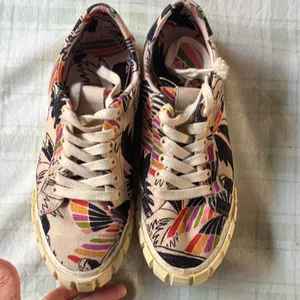Farm Río Colorful Canvas High-Top Sneakers thumbnail 4