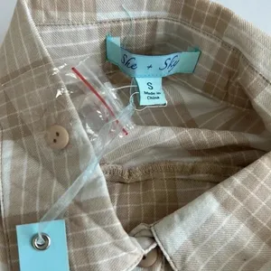 She & Sky NWT Tan‎ Plaid Top Sz S thumbnail 3