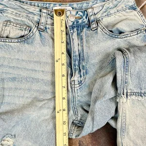 Forever 21 Baggy Distressed Denim Jeans 25 thumbnail 3