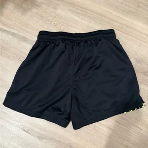 Kill Crew Shorts! Cross listed on Mercari and Curtsy! thumbnail 3