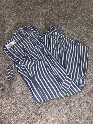 Hollister Romper thumbnail 4