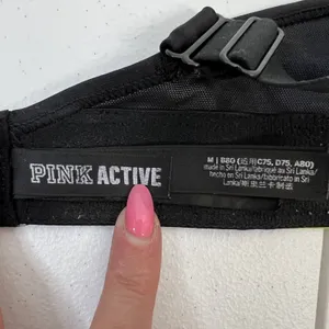 Victoria’s Secret PINK Active Sz M Sport Bra Ultimate Lightly Lined Black Floral thumbnail 10