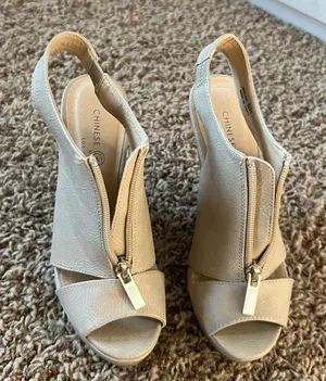 Chinese Laundry Women's Cream Wedge Sandals thumbnail 1