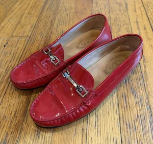 Tod's Womens Red Patent Leather Gommino Driving Loafer Sz 8 thumbnail 1