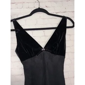 NIA The Brand Guest Black Velvet and Lace Midi Dress Whimsigoth Wedding Formal S thumbnail 6