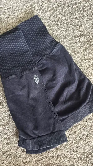 Free People Movement Biker Shorts XS thumbnail 2