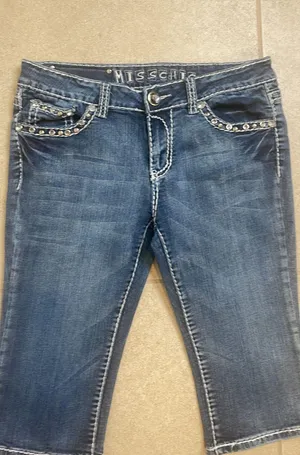 Miss Chic Blue #Embellished # U.S.A. #Capri #Jeans (Style: M336) thumbnail 4