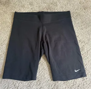 Nike Biker Shorts thumbnail 1