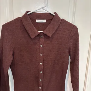 These Three Boutique NWOT Brown Long Sleeve Button-Up Shirt thumbnail 2
