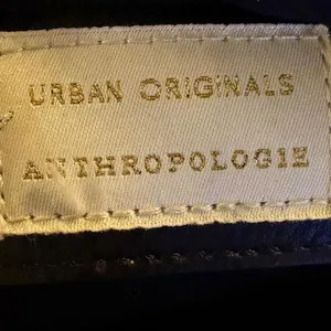 Anthropologie Urban Originals Black Faux Leather Sling Belt Bag Guitar Strap thumbnail 3