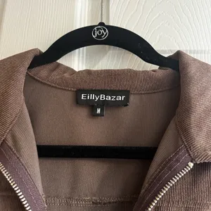 Brown Romper Size M thumbnail 2